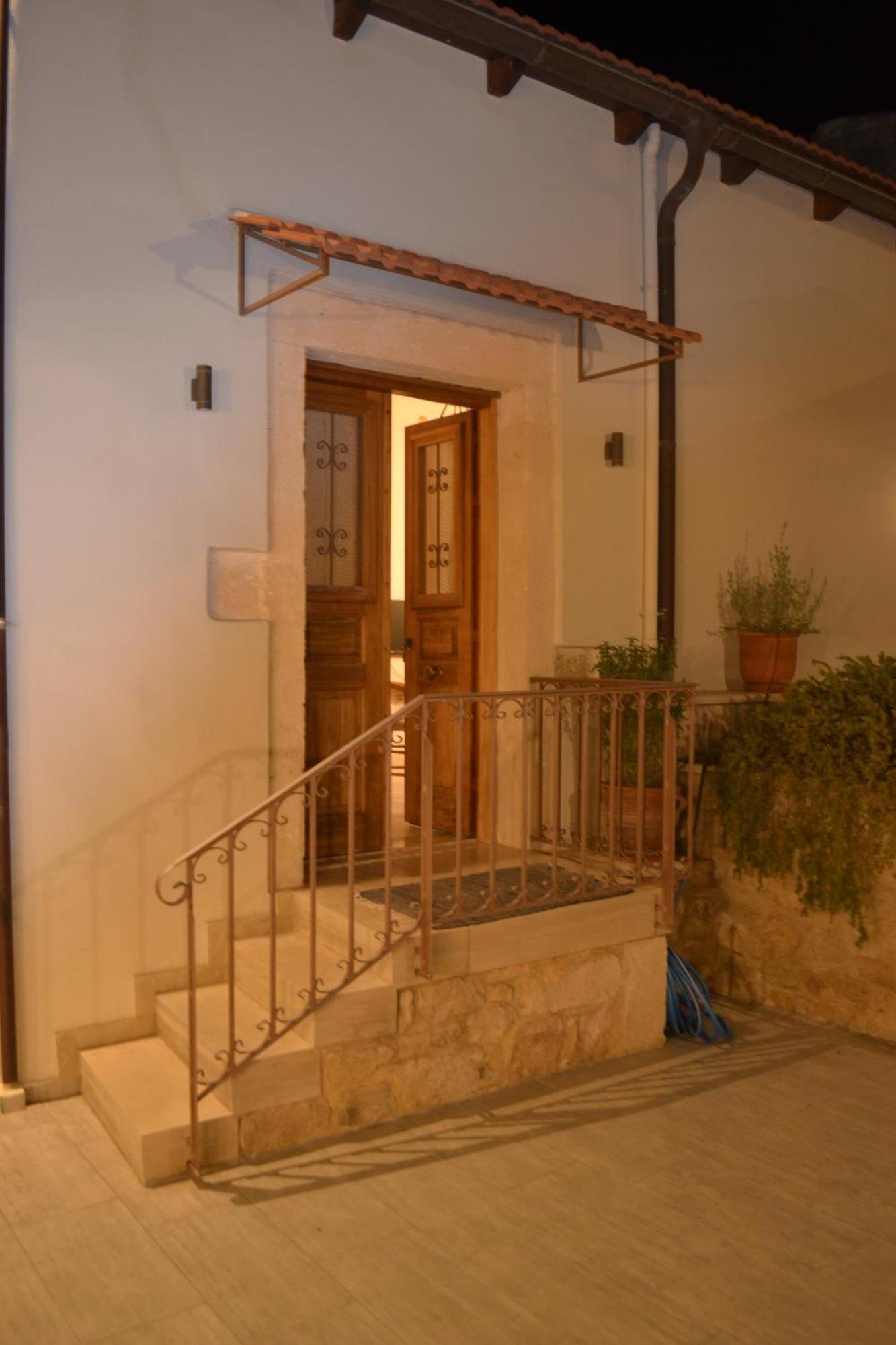 Eco Cottage Vedere With Pool Vederoi エクステリア 写真